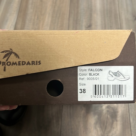Dromedaris Shoes - Picture 4 of 4